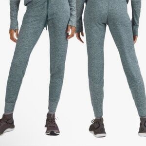 Lululemon Engineered Warmth Relaxed Joggers‎ Submarine Green Merino Wool Sz 4